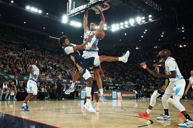 NBA季前赛：鹈鹕力克墨尔本联队 锡安15+5普尔首秀11+4+4